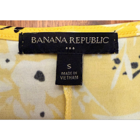Women's Banana Republic Factory Yellow Floral Sleeveless Wrap Dress S - Picture 4 of 8